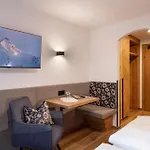 Oblasser Gasthuis 4*