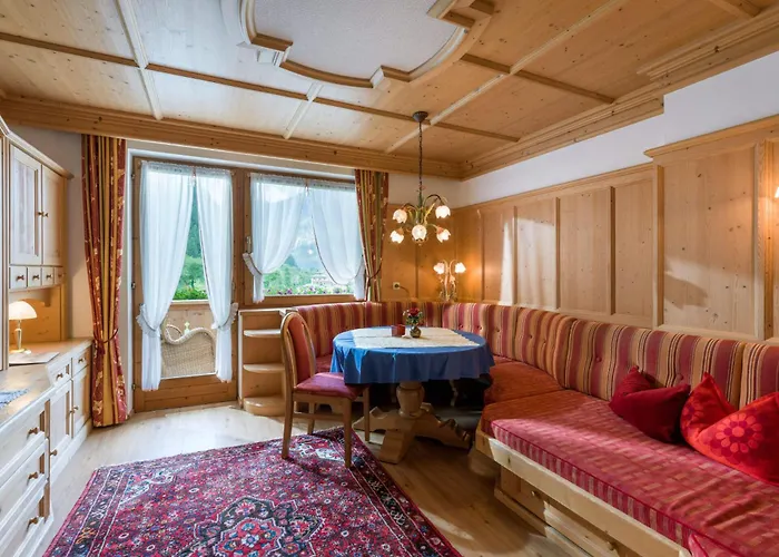 Oblasser Πανσιόν Mayrhofen