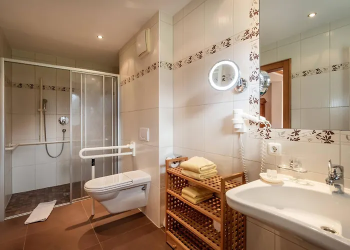 Oblasser Πανσιόν